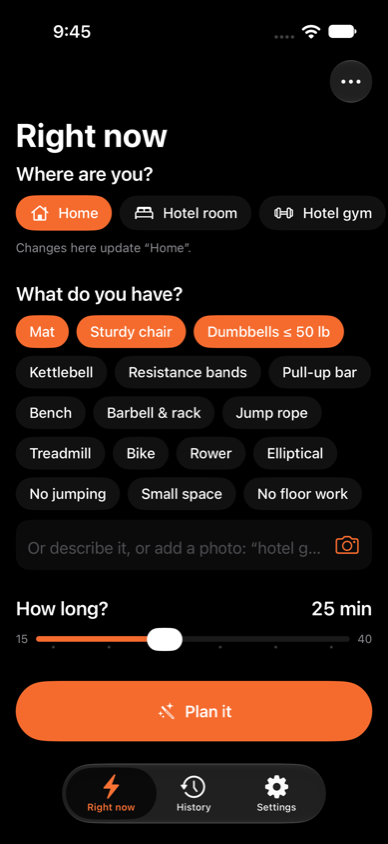 The Right now screen: where you are, equipment chips like mat and dumbbells up to 50 lb, and a 25 minute slider